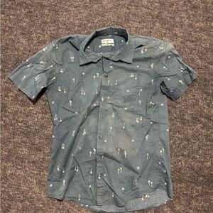 Billabong Men’s Navy Short-Sleeve Button-Down with Palm Print